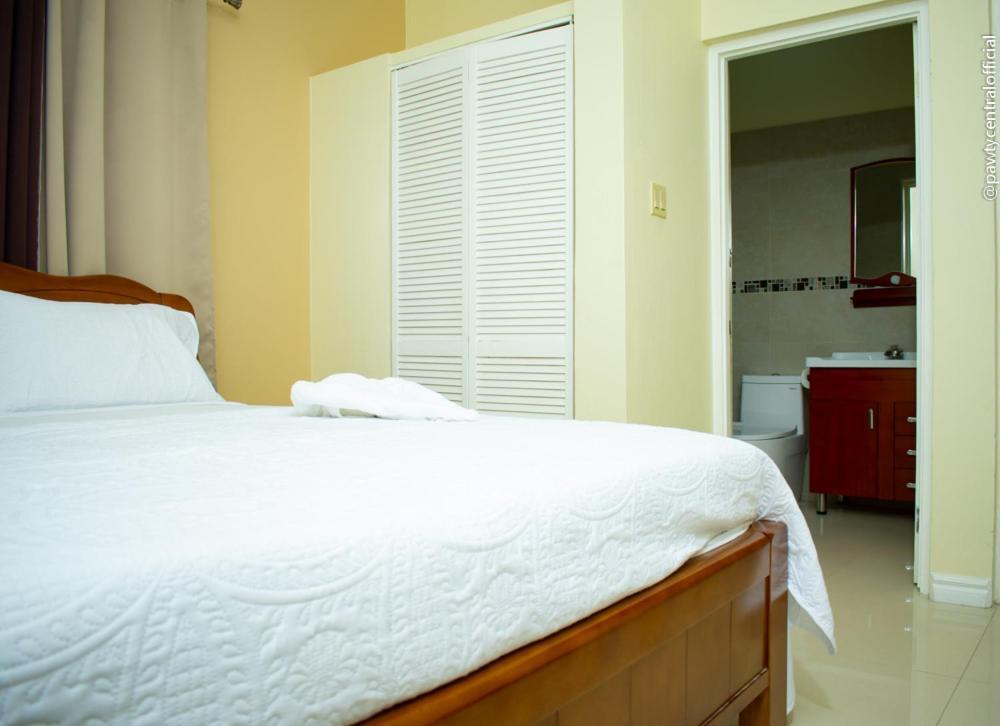 Ivs Bed And Breakfast Kingston Exterior foto